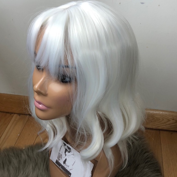 ?NAYA 14” WHITE SILVER Bang Wig *NWT* main image 8